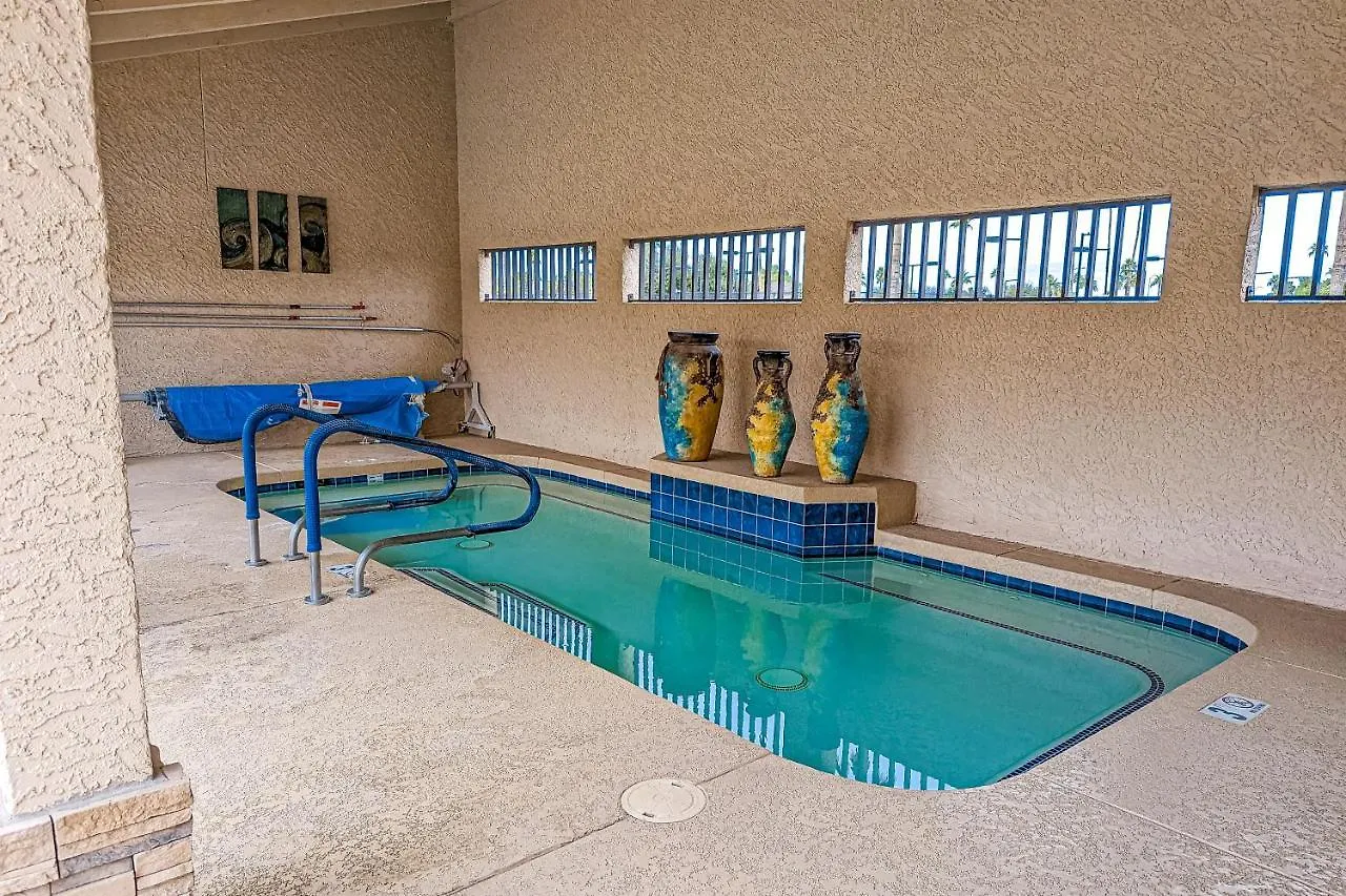 Sunshine Oasis Villa Mesa